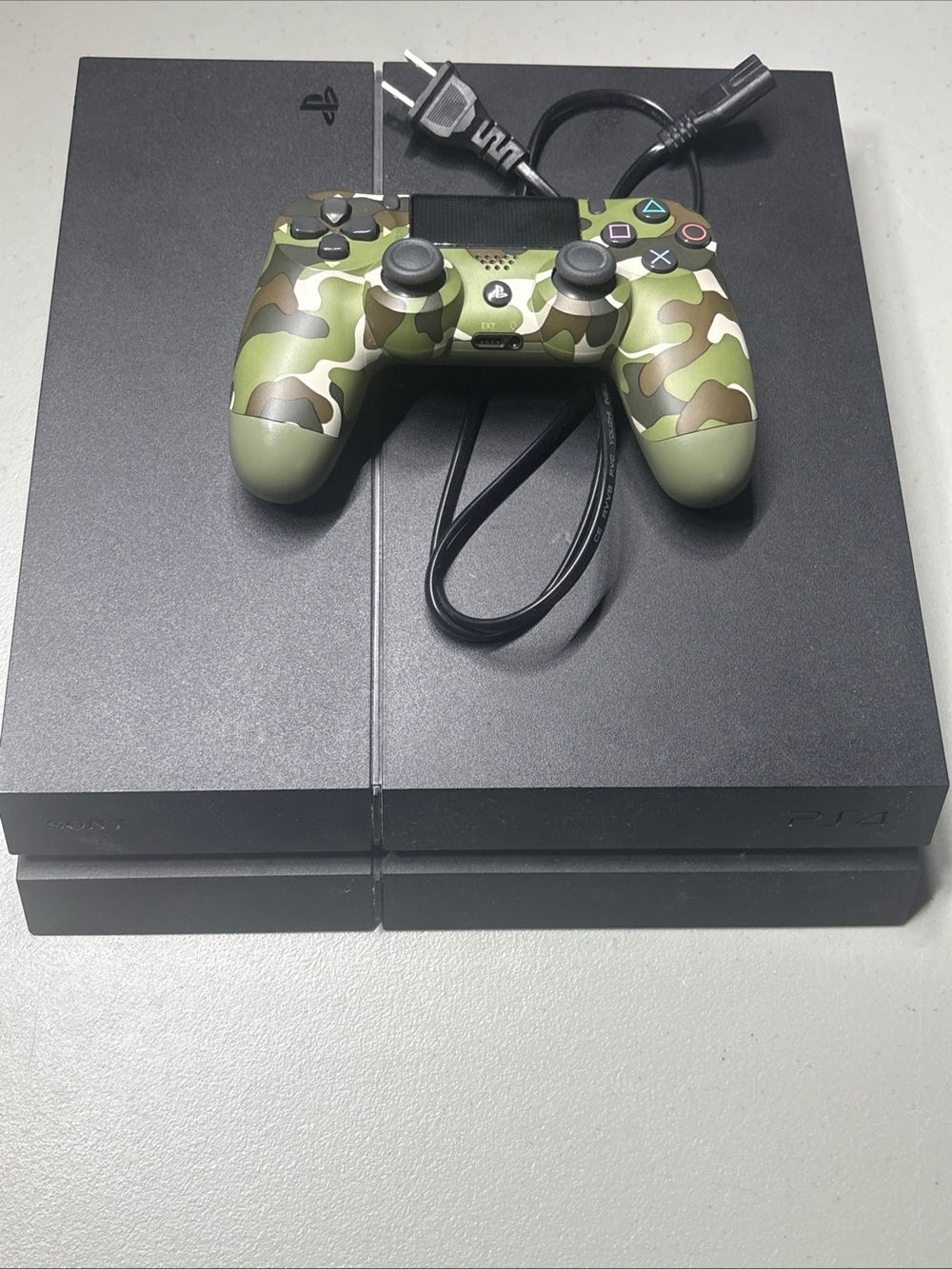 Sony PlayStation 4 Console - 500 GB (CUH1215A) With Sony Camo Controller Reset